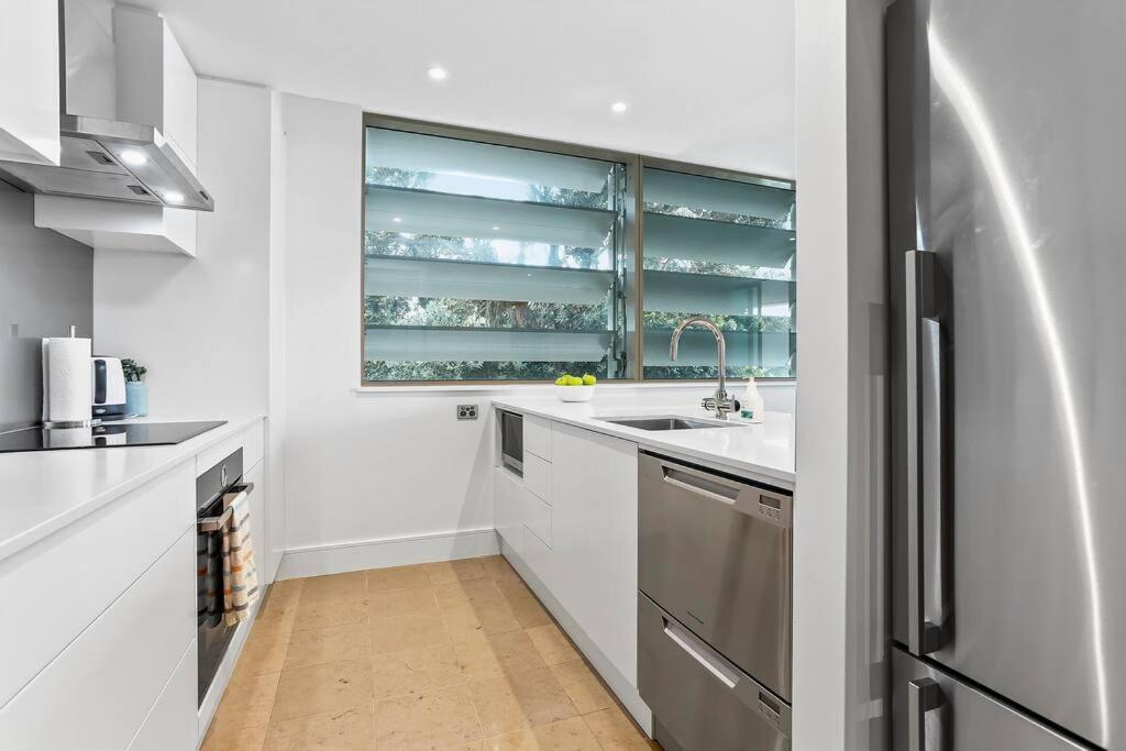 Apartamento Elegant & Sunny Living With Stunning Marina Views Auckland Exterior foto