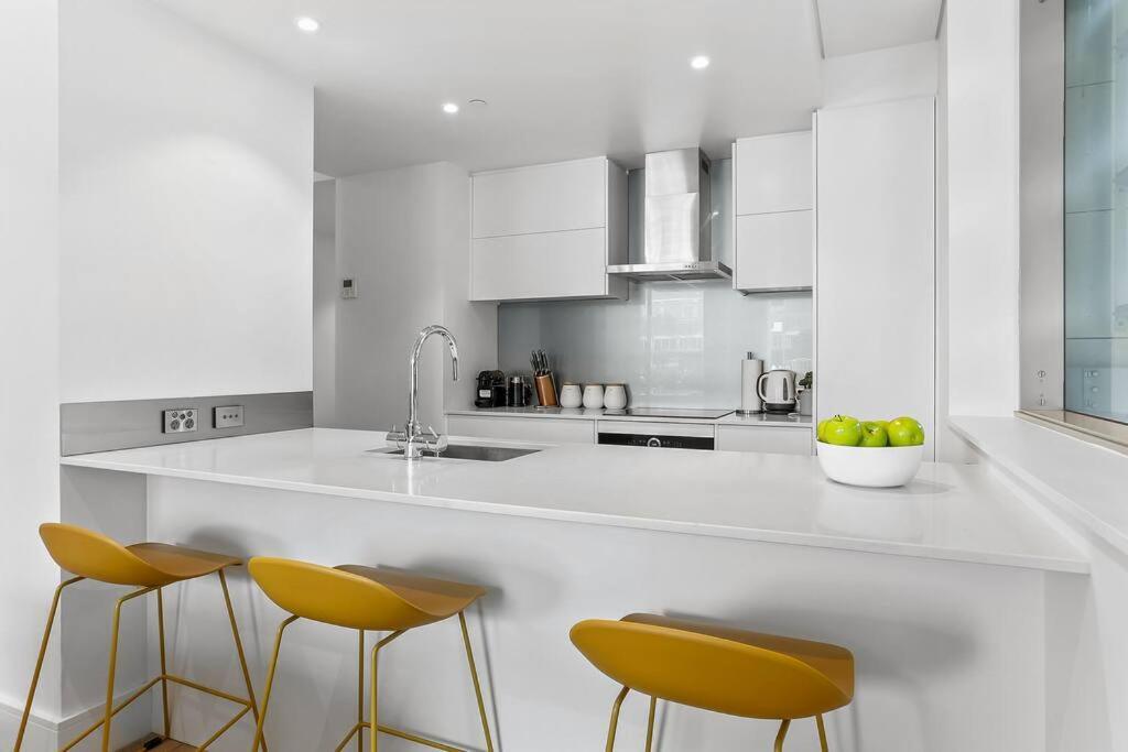 Apartamento Elegant & Sunny Living With Stunning Marina Views Auckland Exterior foto