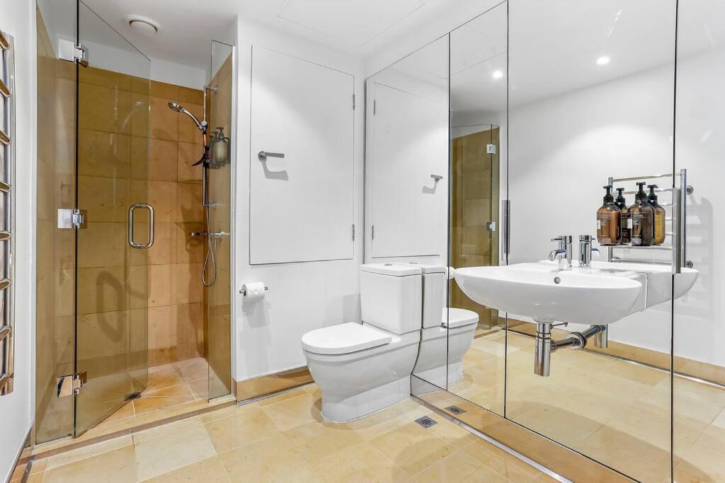 Apartamento Elegant & Sunny Living With Stunning Marina Views Auckland Exterior foto